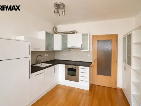 Pronájem bytu 1+kk, Praha - Motol, Jeřabinová, 35 m2