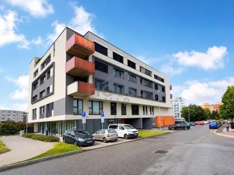 Prodej bytu 1+kk, Praha - Horní Měcholupy, Bolevecká, 31 m2