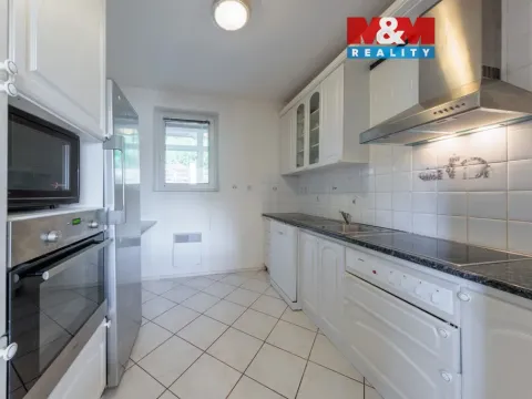 Prodej rodinného domu, Karlovy Vary - Hůrky, 250 m2