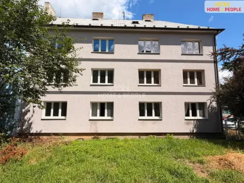 Pronájem bytu 2+1, Karlovy Vary - Stará Role, Závodu míru, 71 m2