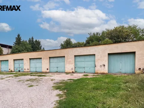 Prodej komerční nemovitosti, Měcholupy, 130 m2