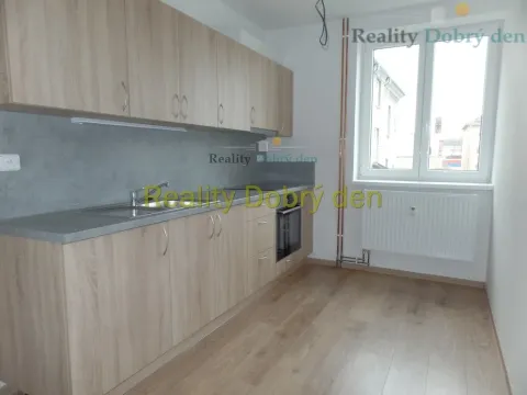Pronájem bytu 2+1, Opava, Nákladní, 61 m2