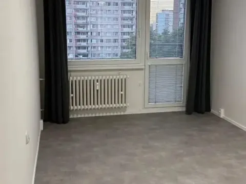 Pronájem bytu 2+kk, Praha - Kobylisy, Rajmonova, 51 m2