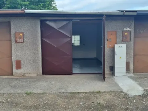 Pronájem garáže, Vratimov, Popinecká, 23 m2