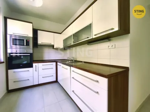 Pronájem bytu 3+1, Jihlava, U Hřbitova, 74 m2