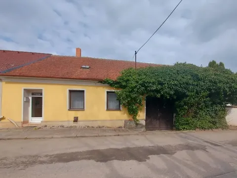 Prodej kanceláře, Lysice, Halasova, 311 m2