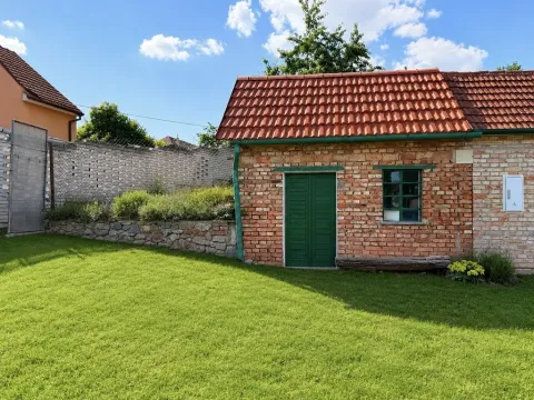 Prodej vinného sklepa, Týnec, Sportovní, 55 m2