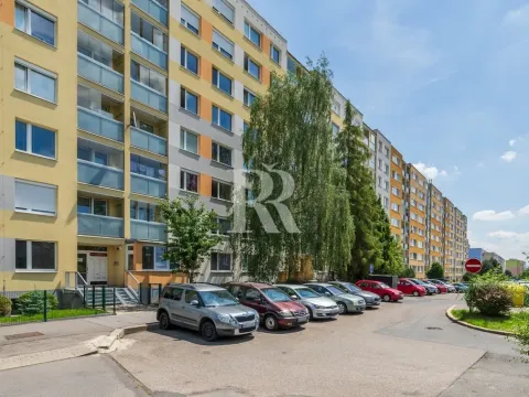 Prodej bytu 3+kk, Praha - Petrovice, Rezlerova, 63 m2