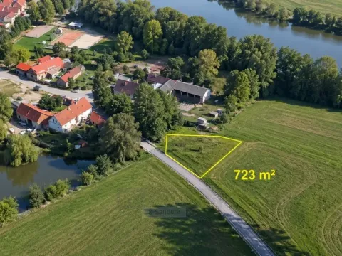 Prodej zahrady, Dubné - Třebín, 723 m2