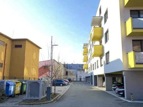 Pronájem garáže, Pardubice - Zelené Předměstí, Bratranců Veverkových, 16 m2