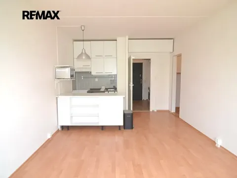 Pronájem bytu 1+kk, Praha - Modřany, Semická, 29 m2