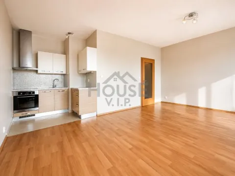 Prodej bytu 1+kk, Praha - Hloubětín, Nademlejnská, 32 m2