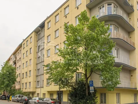 Pronájem bytu 1+kk, Praha - Holešovice, Jankovcova, 27 m2