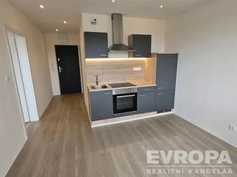 Pronájem bytu 2+kk, Havlíčkův Brod, Husova, 40 m2