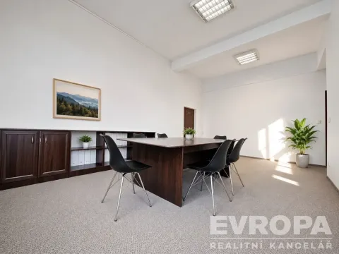 Pronájem kanceláře, Vrchlabí, Krkonošská, 160 m2