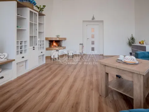 Prodej bytu 2+1, Trutnov - Dolní Předměstí, Úpské nábřeží, 85 m2