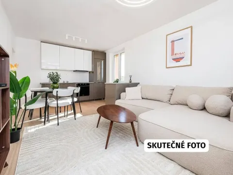 Prodej bytu 4+kk, Praha - Hloubětín, Poděbradská, 73 m2