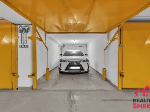 Prodej garáže, Praha - Řepy, Makovského, 18 m2