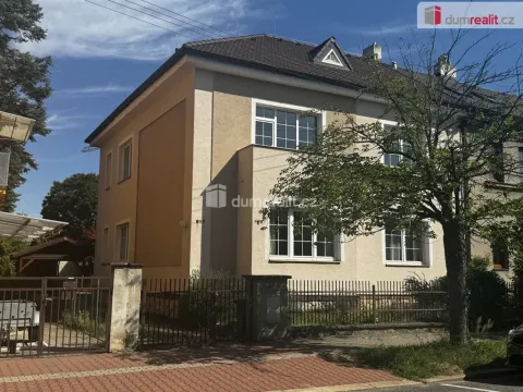 Pronájem rodinného domu, Pardubice - Bílé Předměstí, Na Okrouhlíku, 290 m2
