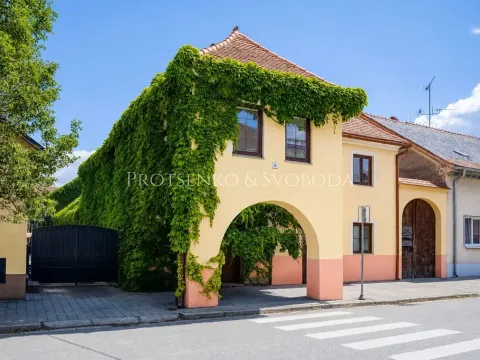 Prodej rodinného domu, Dolní Dunajovice, Hlavní, 244 m2