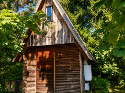 Pronájem chaty, Hradec Králové - Slezské Předměstí, Na Mlejnku, 10 m2
