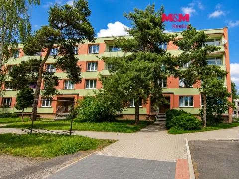 Pronájem bytu 1+1, Postoloprty, Jiráskovo náměstí, 35 m2