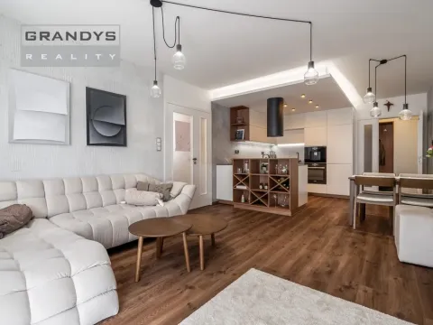 Pronájem bytu 3+kk, Praha, K Beranovu, 77 m2