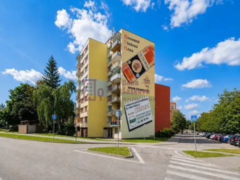 Prodej bytu 3+1, Jindřichův Hradec - Jindřichův Hradec III, sídliště Vajgar, 73 m2