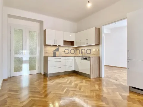 Pronájem bytu 3+1, Praha, Slezská, 95 m2