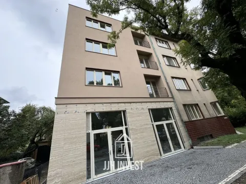 Pronájem bytu 1+kk, Poděbrady - Poděbrady II, nám. T.G.Masaryka, 31 m2