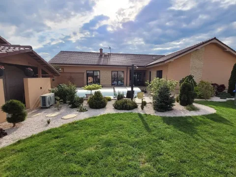 Prodej rodinného domu, Roudnice nad Labem, Na Kolečku, 250 m2