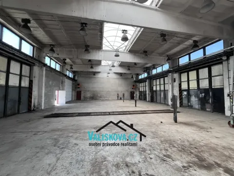 Pronájem výrobních prostor, Hulín, 370 m2