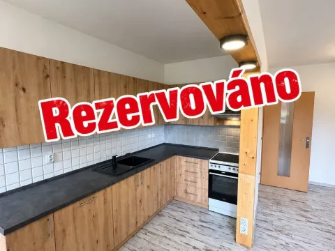 Prodej bytu 3+1, Horní Planá, Sídliště Míru, 78 m2