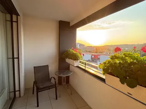 Prodej bytu 2+kk, Praha - Holešovice, U Pergamenky, 56 m2