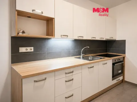 Pronájem bytu 2+1, Louny, Sladkovského, 58 m2