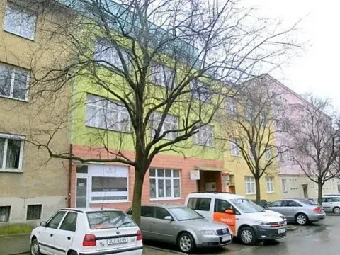 Pronájem kanceláře, Zlín, Sadová, 40 m2