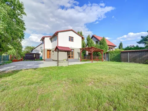 Pronájem chaty, Svojetice, V Zátiší, 86 m2