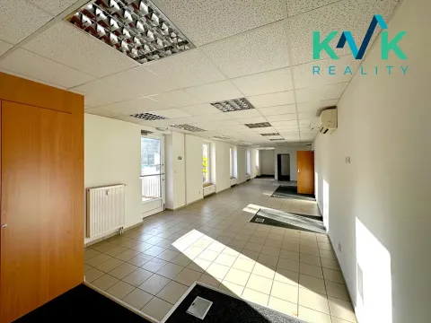 Pronájem obchodního prostoru, Ostrov, Hlavní třída, 160 m2