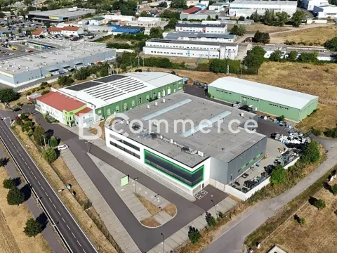 Pronájem skladu, Znojmo, 4204 m2