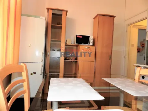 Pronájem bytu 1+1, České Budějovice - České Budějovice 7, Komenského, 64 m2