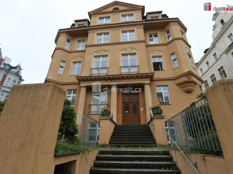 Pronájem bytu 4+1, Karlovy Vary, Moskevská, 130 m2