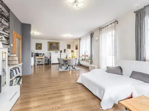 Prodej bytu 4+kk, Slaný, Kybalova, 118 m2
