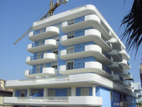 Prodej bytu 1+kk, Viale della Vittoria,Zona Mare,, 47 m2