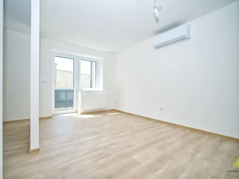 Prodej bytu 1+kk, Břeclav, 37 m2