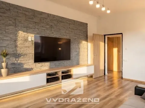Prodej bytu 2+1, Kraslice, Čs. armády, 78 m2