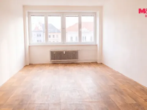 Pronájem bytu 2+1, Louny, Mírové náměstí, 58 m2