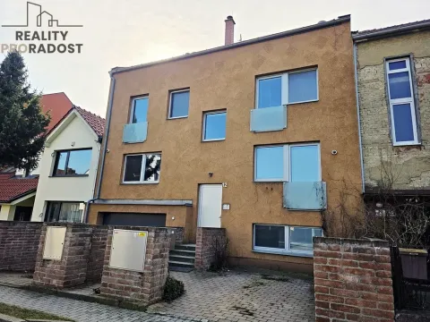 Pronájem bytu 1+kk, Brno, Rajhradská, 24 m2