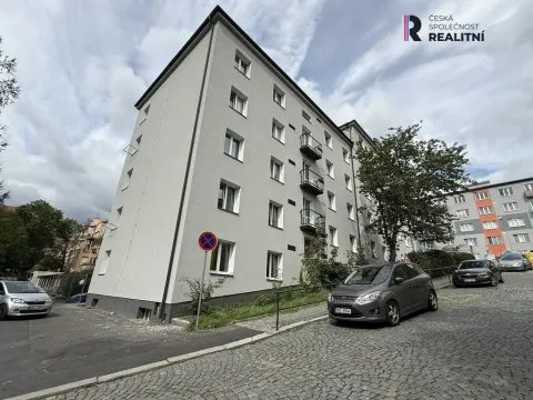 Prodej bytu 2+1, Karlovy Vary - Rybáře, Roháče z Dubé, 53 m2