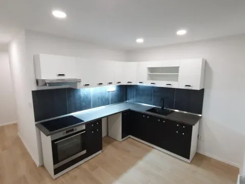 Pronájem bytu 2+1, Jirkov, Na Borku, 50 m2