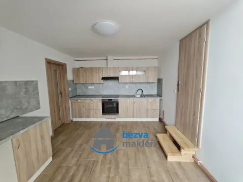 Pronájem bytu 3+1, Pardubice, K Višňovce, 88 m2